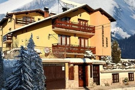 Отель Mavrikova Kushta Банско Экстерьер фото